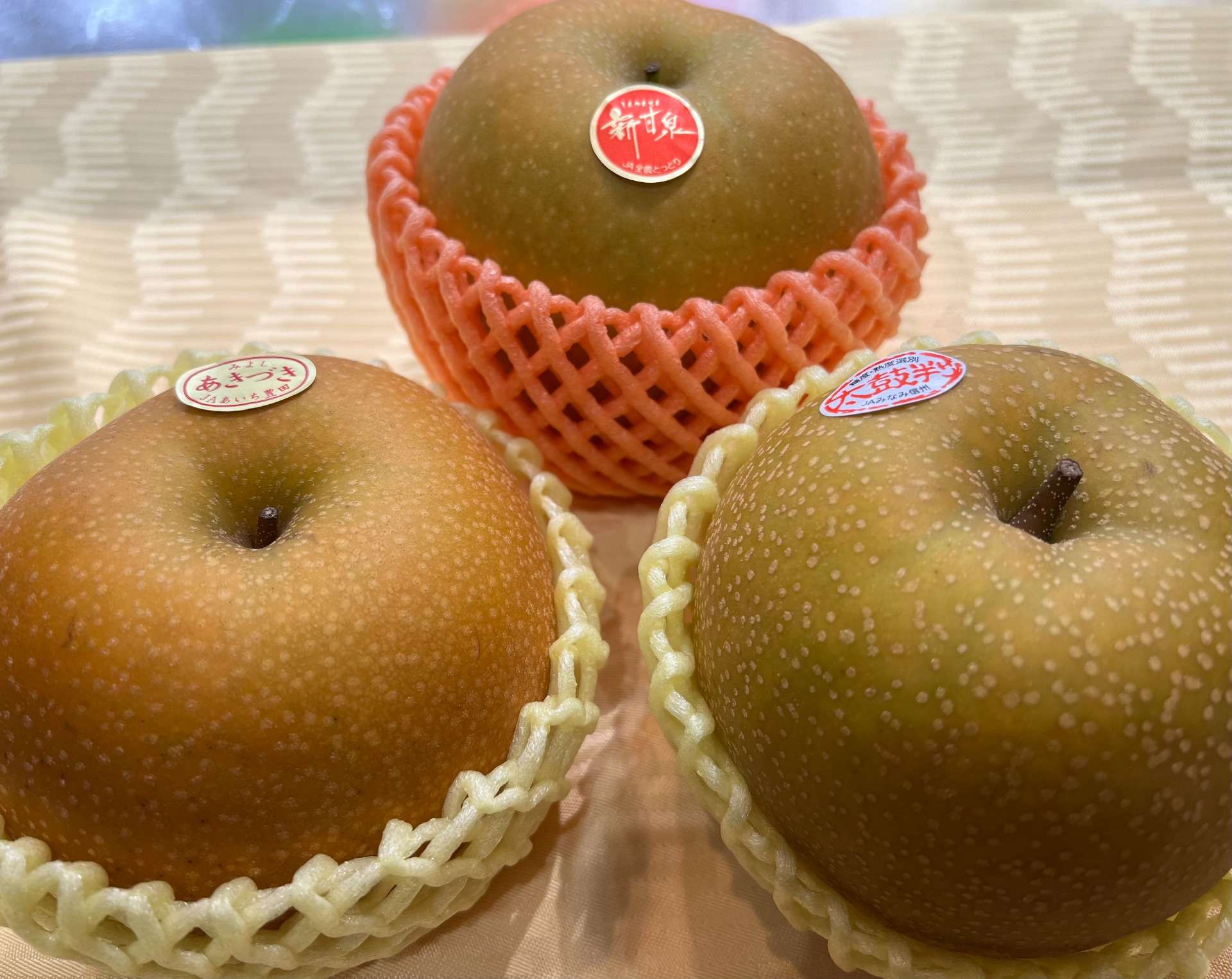 秋に食べたい美味しい果物！梨の種類をご紹介いたします(●´ω｀●)